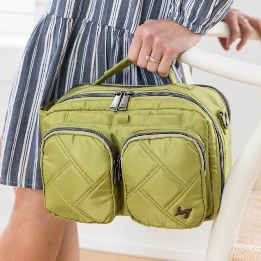 Lug Ryder 🌺Grass Green Hibiscus Pink ⭐️RARE⭐️Quilted Crossbody
